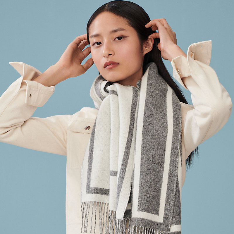Casaque Pile ou Face scarf | Hermès UAE